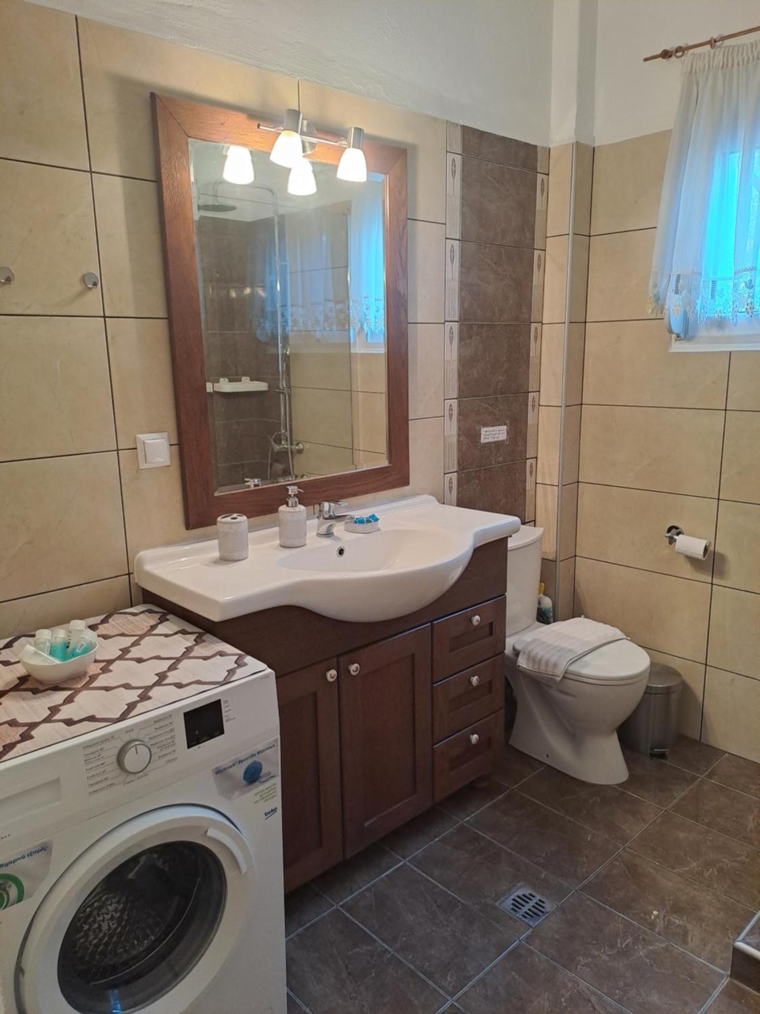 הוילה Néa Péramos Myrsini' S House מראה חיצוני תמונה